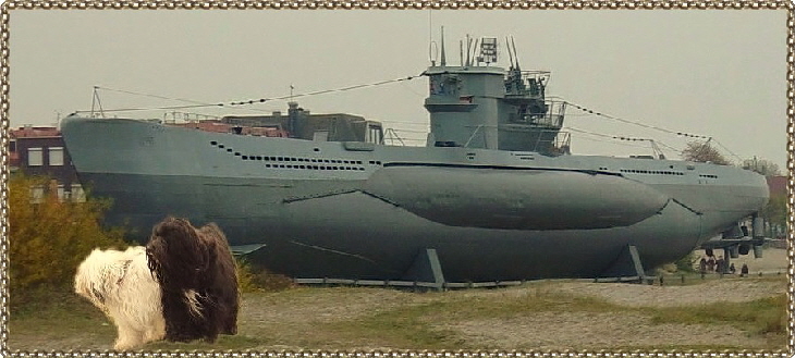 Das U-Boot Denkmal  von Hinten